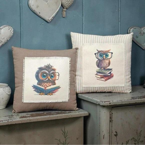 Set of 2 Throw Pillows Oscar & Ollie Owl W/ Glasses & Book 10in x 10in New - Picture 2 of 11